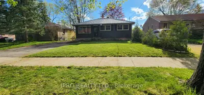 Detached in London East