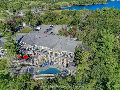 Condo Apartment in Muskoka Lakes