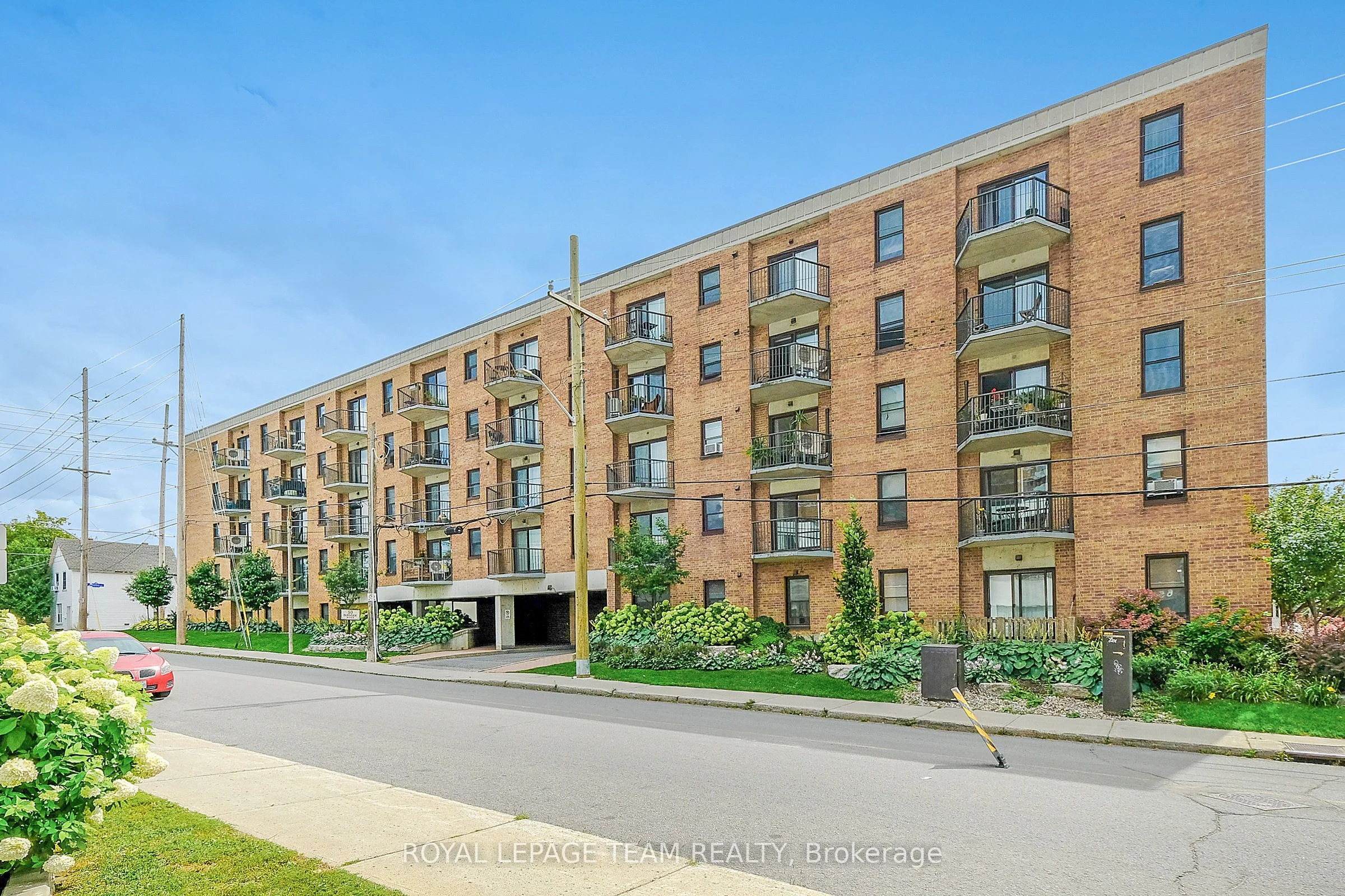 50 Burnside Avenue 302, West Centre Town, On K1y 2m2