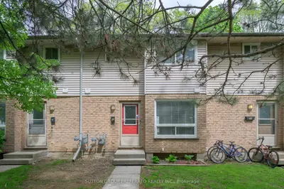 Condo Townhouse in London East