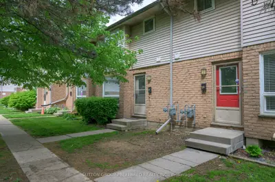 Condo Townhouse in London East
