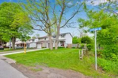 2 Karolina Street, Brockville, On K6v 6l4