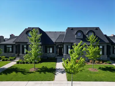 Condo Townhouse in London North