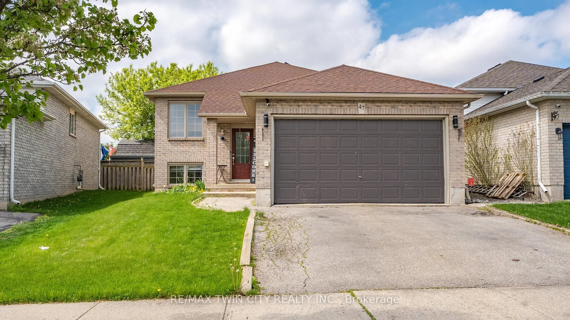 47 Brewster Way, Brantford, ON N3T 6N4