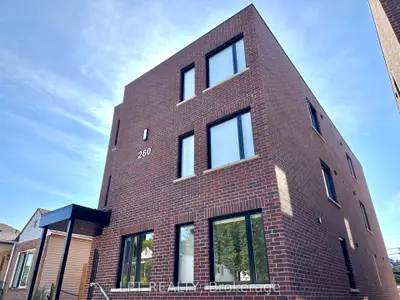 Upper Level in Vanier and Kingsview Park