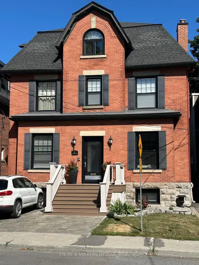 Fourplex in Ottawa Centre