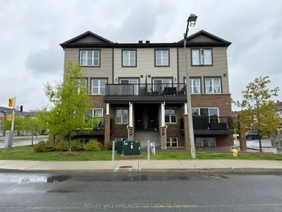 Condo Townhouse in Barrhaven
