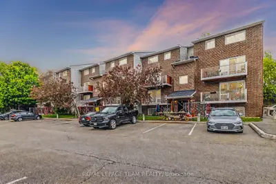 Condo Townhouse in Blossom Park - Airport and Area