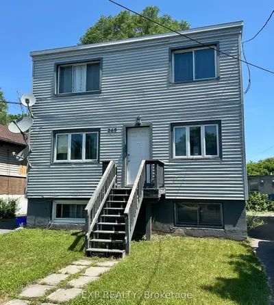 Triplex in Vanier and Kingsview Park