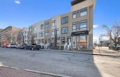 Att/Row/Townhouse in West Centre Town