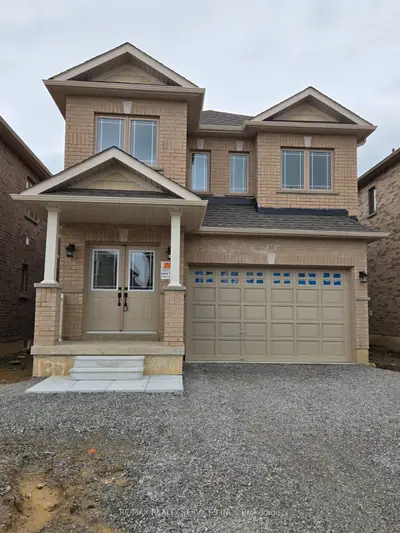 Detached in Thorold