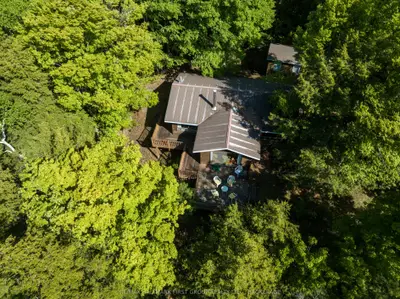 Detached in Frontenac