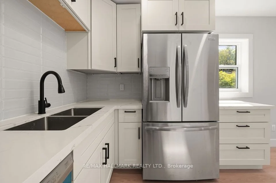 124 Upper Unit Colborne Street, Kawartha Lakes, ON K0M 1N0