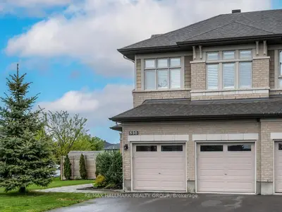 Att/Row/Townhouse in Blossom Park - Airport and Area