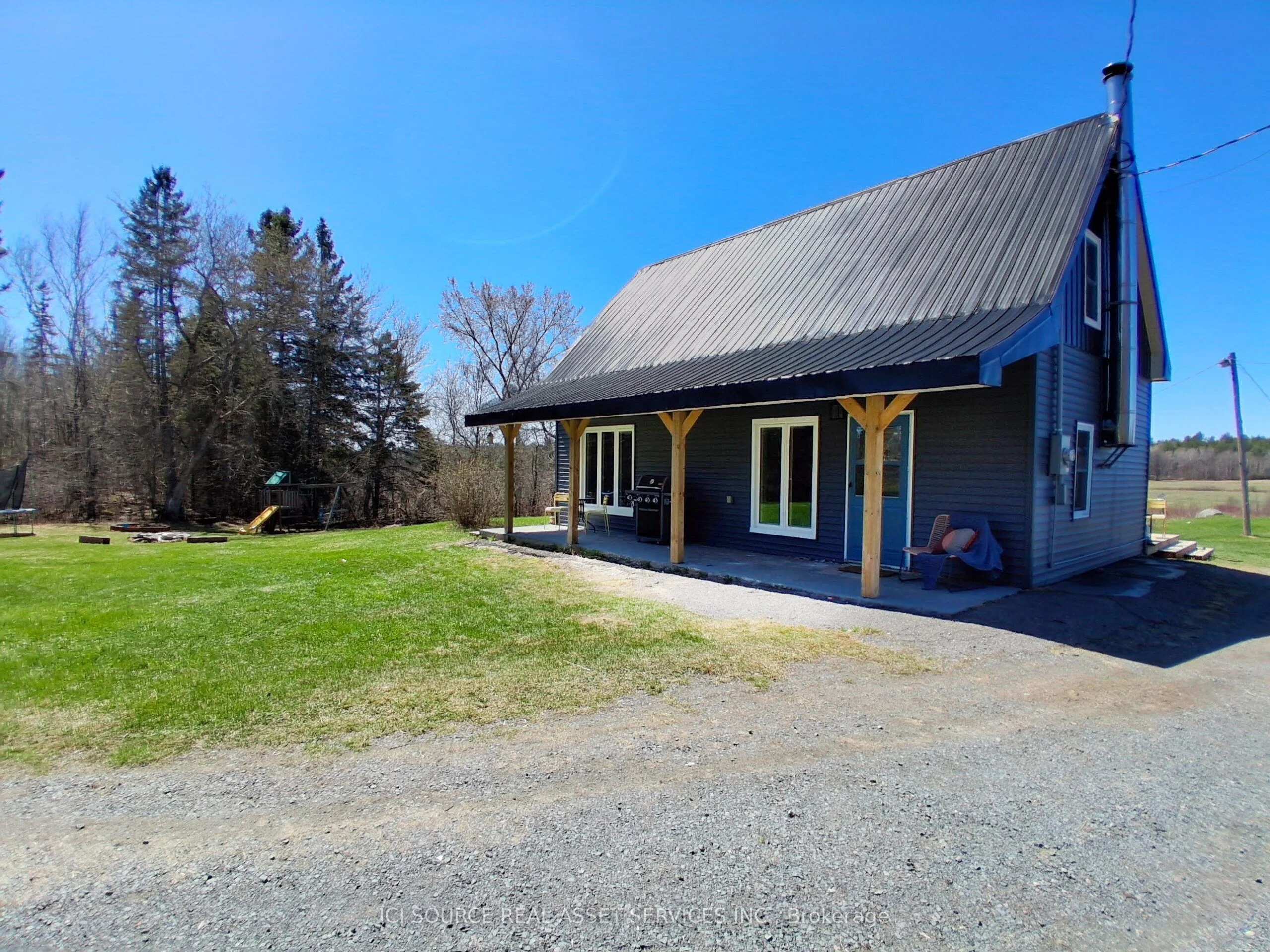 493 Pine Poultry Road, West Nipissing, ON P0H 2N0
