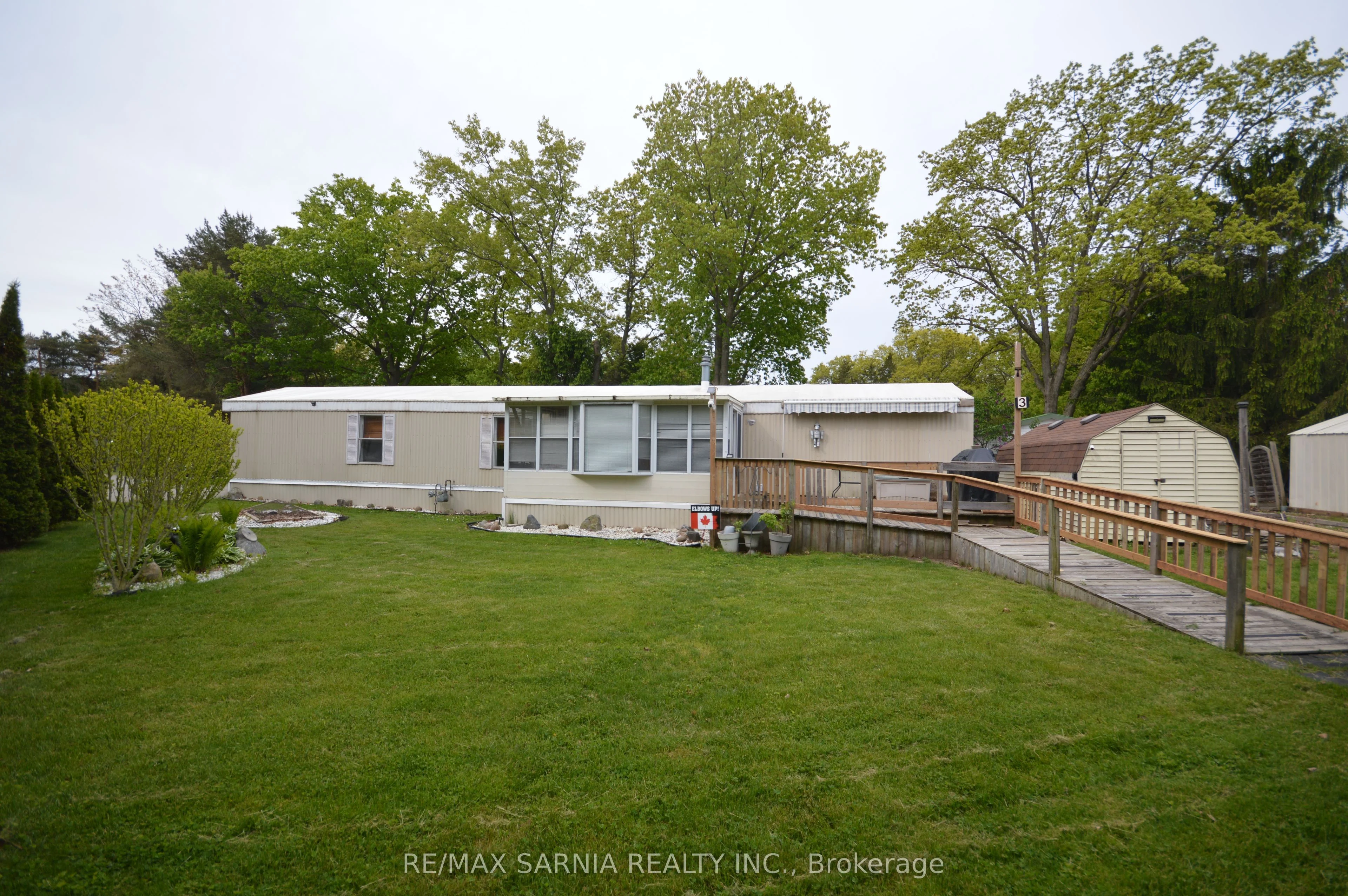 9839 LAKESHORE Road 3, Lambton Shores, ON N0M 1T0