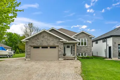Detached in Kincardine