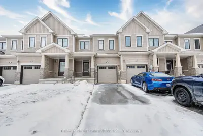 Att/Row/Townhouse in Thorold