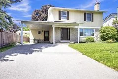 85 Country Lane W, Kanata, ON K2L 1J4