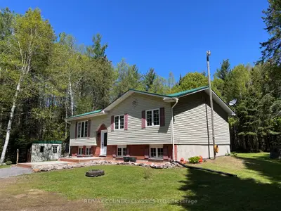 Detached in Brudenell, Lyndoch and Raglan