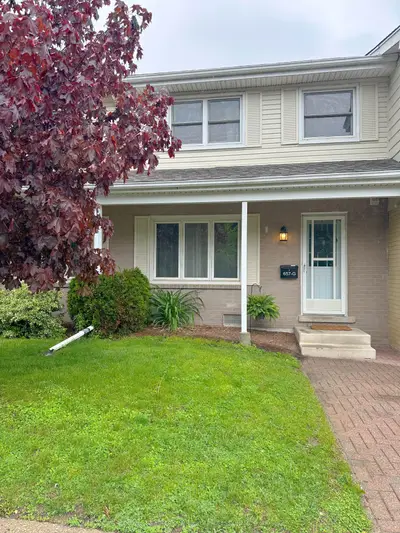 Condo Townhouse in Waterloo