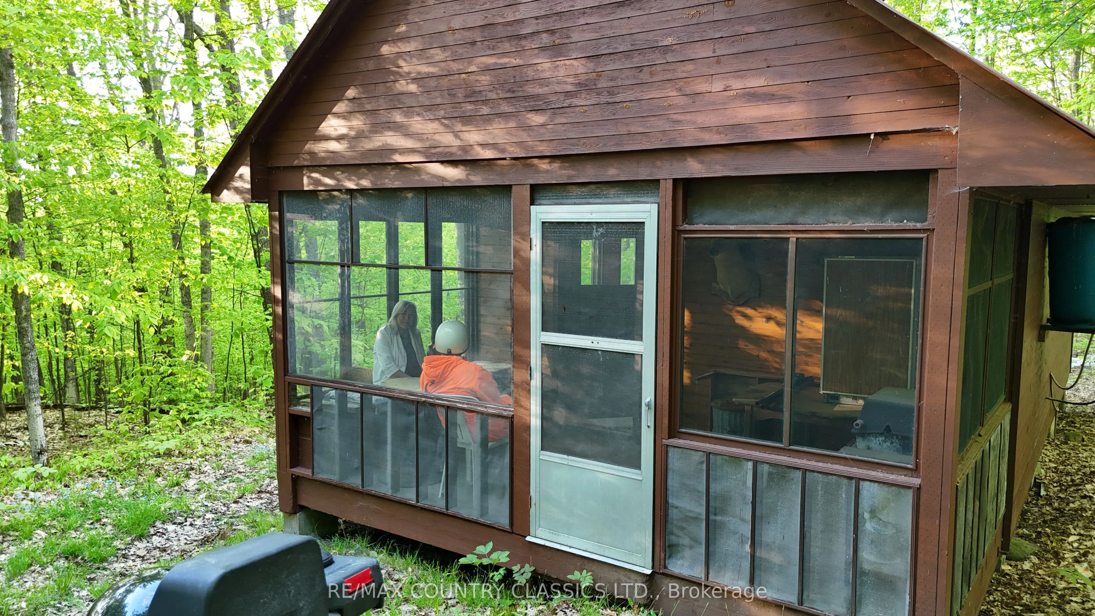 912A Ohio Road, Madawaska Valley, ON K0J 1L0