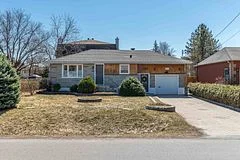 Detached in Blossom Park - Airport and Area