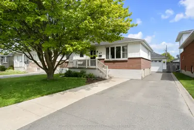 Detached in Kingston
