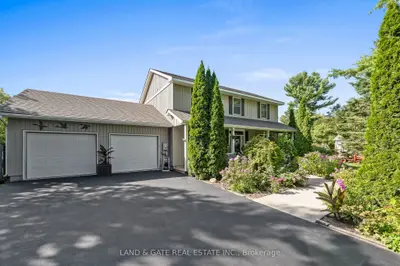 Detached in Prince Edward County