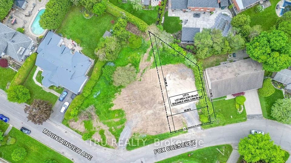 2300 Fox Crescent, Britannia Heights - Queensway Terrace N And Area, On K2b 7k6
