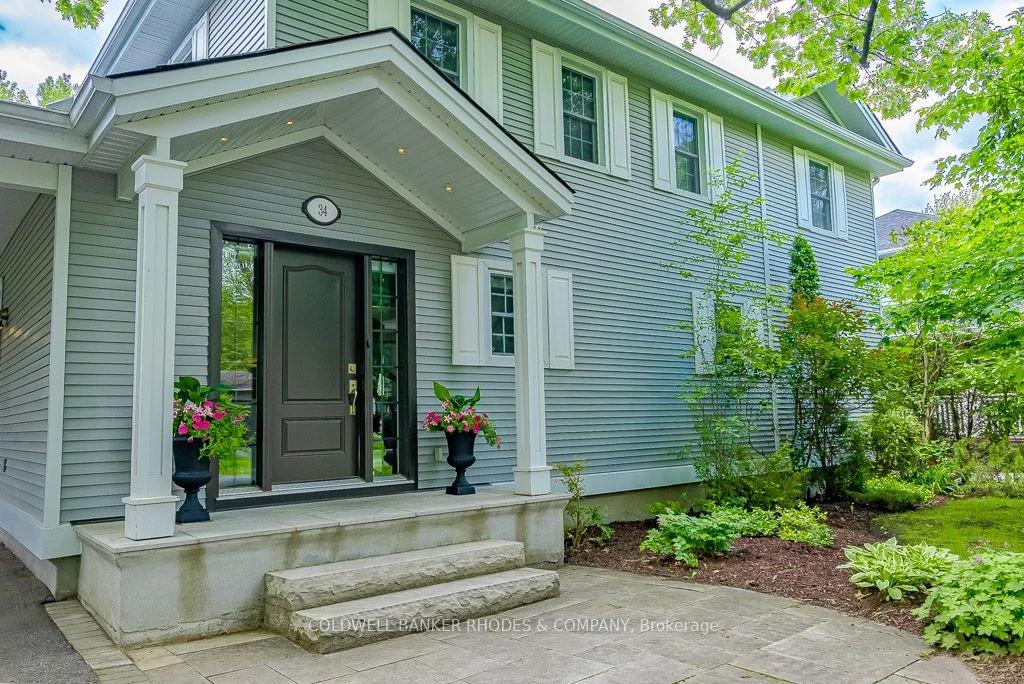 34 Dunvegan Road, Manor Park - Cardinal Glen and Area, ON K1K 3G3
