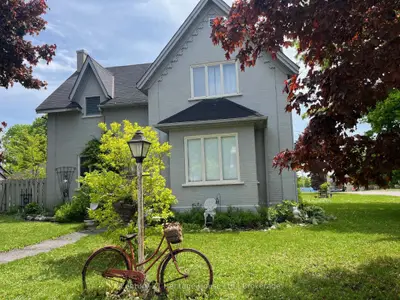 Detached in West Grey