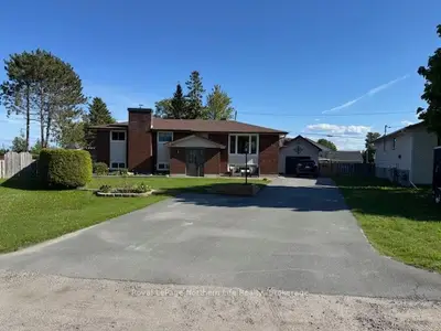 Detached in West Nipissing