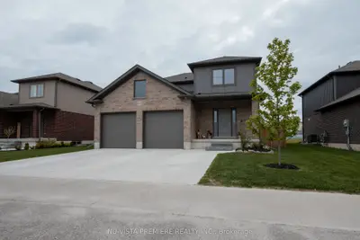 Detached in North Perth