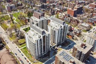 Condo Apartment in Hamilton