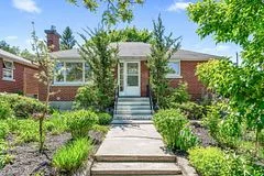 174 Dahlia Avenue, Alta Vista and Area, ON K1H 6G2