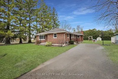 Detached in Strathroy-Caradoc
