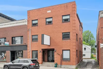 Condo Apartment in North Grenville