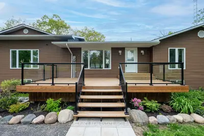 Detached in Hamilton Township