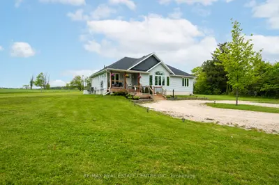Detached in Melancthon