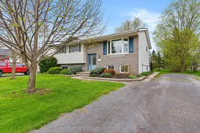 Detached in Greater Napanee