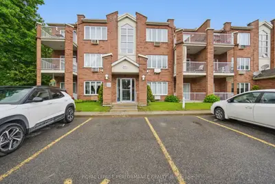 Condo Apartment in Hawkesbury