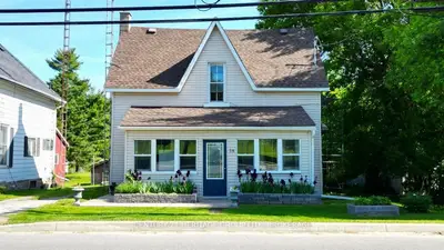 Detached in Westport