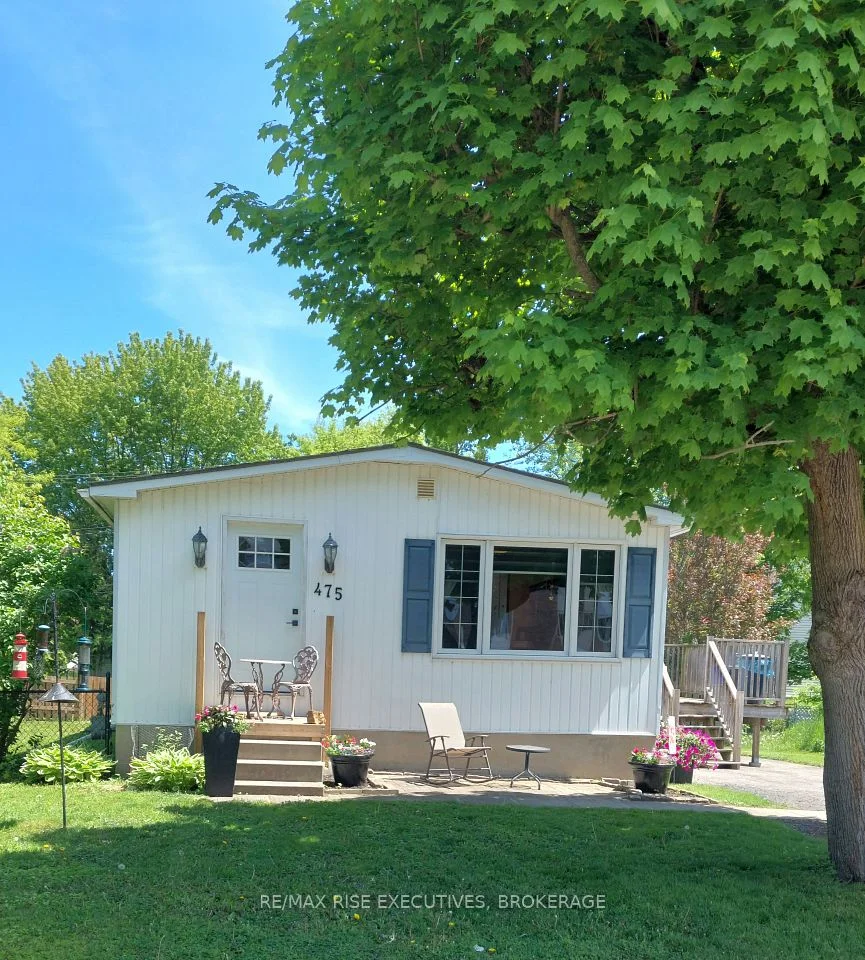 475 Henrietta Street, Gananoque, ON K7G 1X8