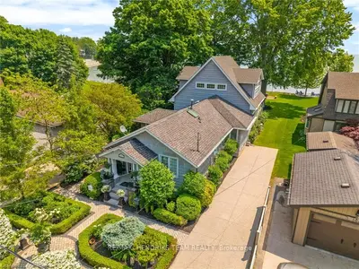 Detached in Fort Erie