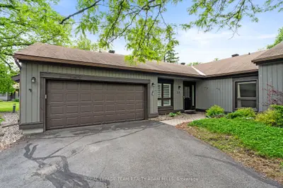 Condo Townhouse in Stittsville - Munster - Richmond