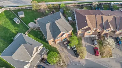 Semi-Detached in Orleans - Cumberland and Area