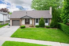 3 Pinegrove Crescent, London South, ON N6J 3Y7