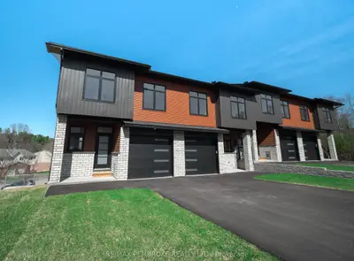 Att/Row/Townhouse in Petawawa