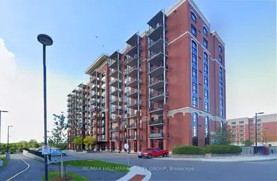 Condo Apartment in Billings Bridge - Riverside Park and Area